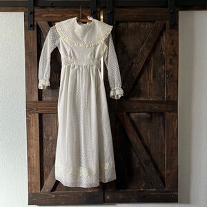 Growing Girl Vintage Ivory White Girls Dress Sz-12